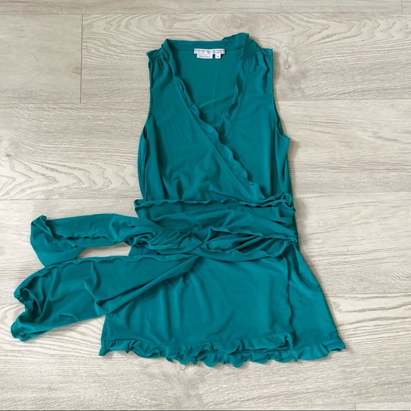 “To the Max” Versatile Sleeveless Wrap Top Teal - Picture 1 of 16